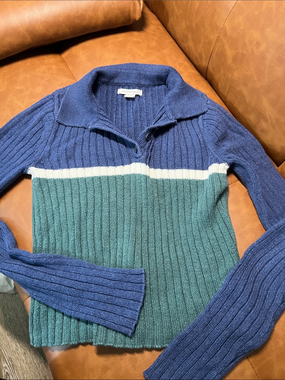 American Eagle Outfitters Blue and Teal Ribbed V-Neck Sweater